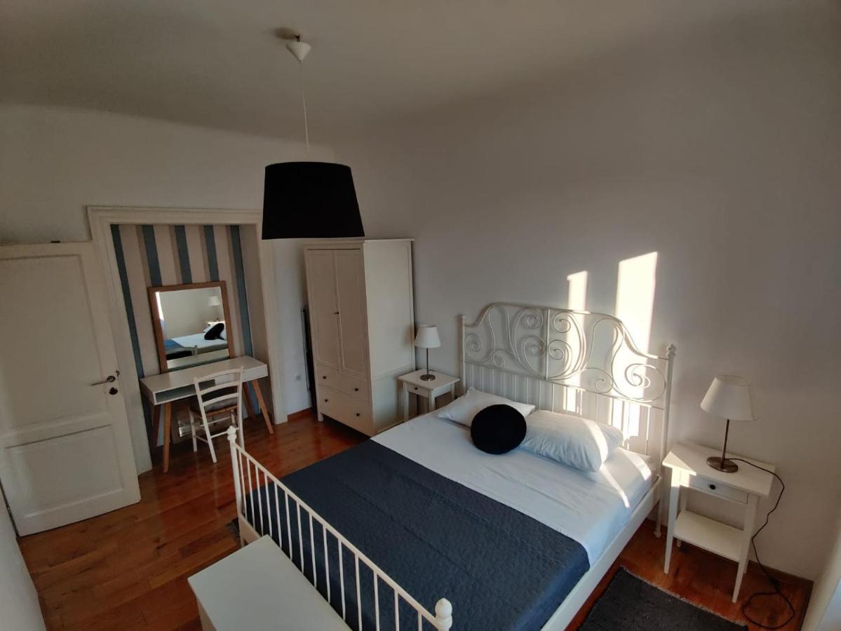 Sea View Flat In Central Pula Luaran gambar