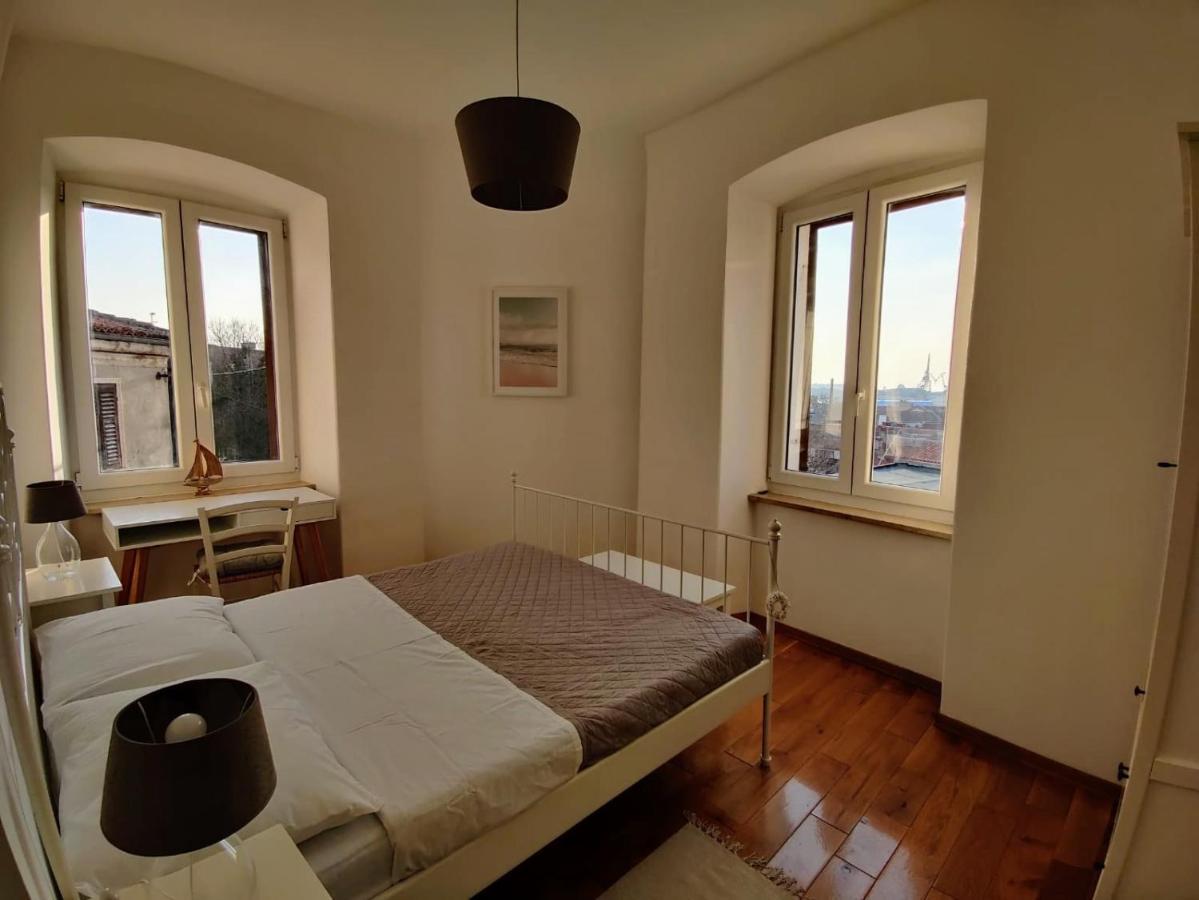 Sea View Flat In Central Pula Luaran gambar